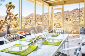 Joshua Tree Dream Weaver hot tub & National Park